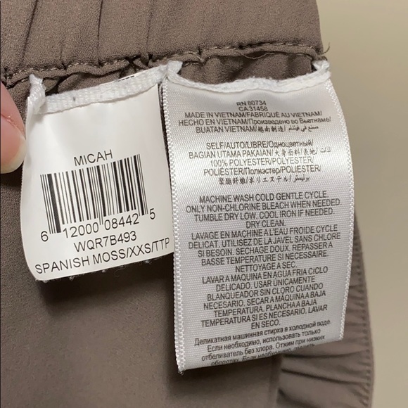 BCBGMaxazria Shorts - Picture 3 of 5